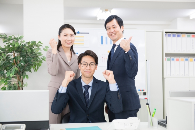 事務職の手取り平均は16～18万円！収入を上げる方法はある？